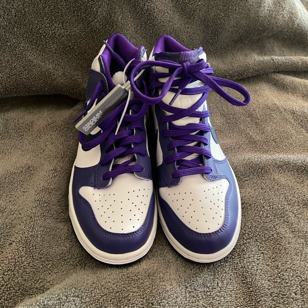 Nike Sz 6y - Womens 8 Purple and White High-Top Sneakers VI